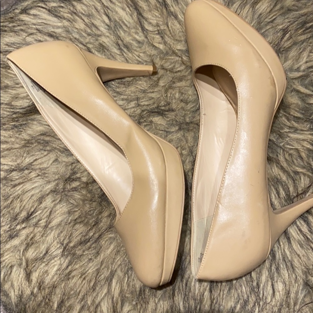 Nude/Beige Nine West platform pumps